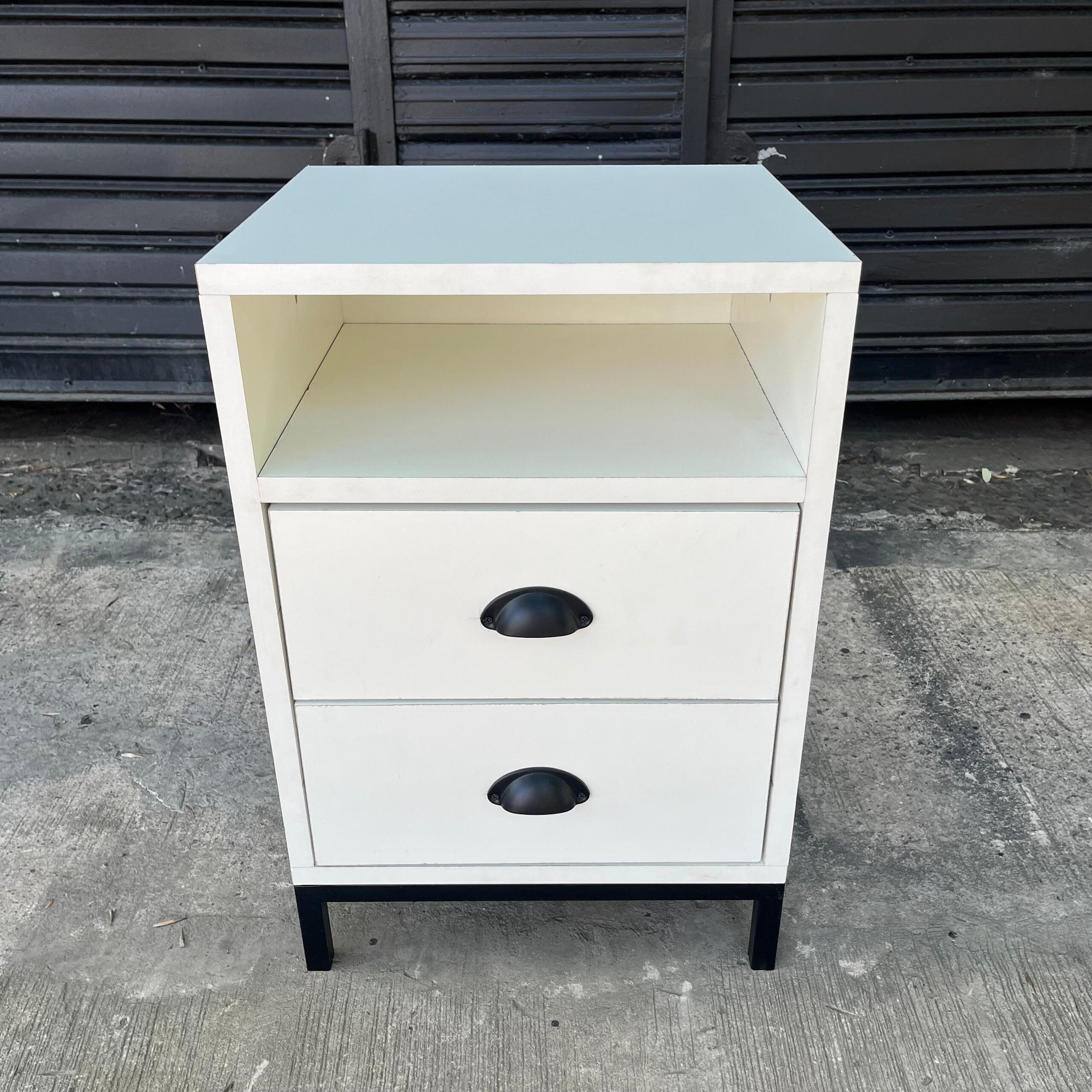 Mesa de luz con 2 cajones - Imagen 3